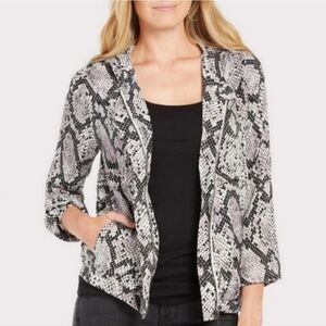 New Chaser Cropped Flap panel snake jacket Size Medium